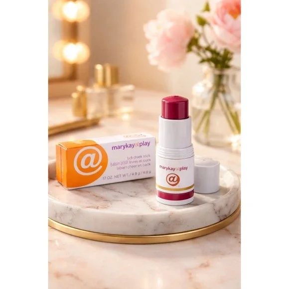 Mary Kay At Play Lip And Cheek Stick Razzelberry Discontinued New - Picture 1 of 3